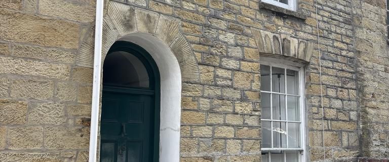 2 bedroom terraced house to rent - Photo 1