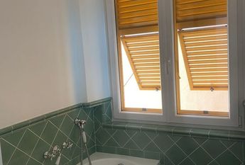 Via Gaetano Colombo, Genova, Liguria 16122