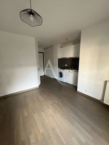 Location Appartement 1 pièce 23m² - Photo 2