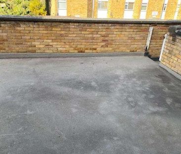 Cuffley Village, EN7 - Photo 1