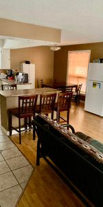 435 Castlegrove Court - Photo 3
