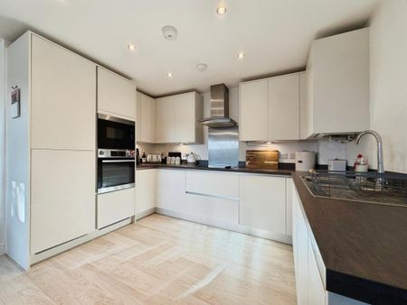 2 bedroom apartment to rent - Photo 5