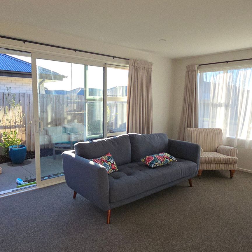 4 Bedroom family home for rent! - Photo 1