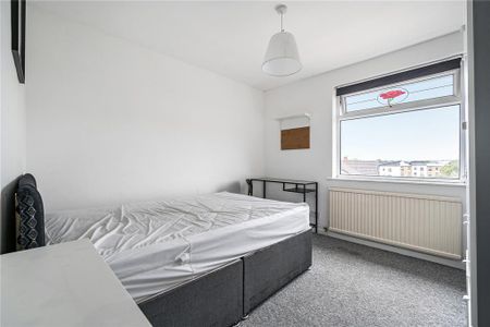 5 bedroom terraced house to rent - Photo 2