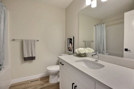 New Townhome Chuka Blvd- Three-Bedroom, Two-and-a-Half-Bathroom - Photo 4