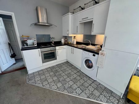 1 bedroom flat to rent - Photo 5
