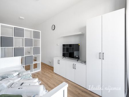 Pronájem bytu 1+kk 27 m² - Photo 2