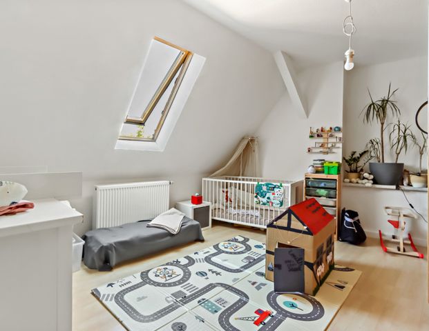 3-Raumwohnung im Dachgeschoss an der Ulrichskirche! - Photo 1