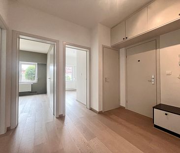 Gelijkvloers appartement met 3 slpk’s, tuin en garage - Photo 1
