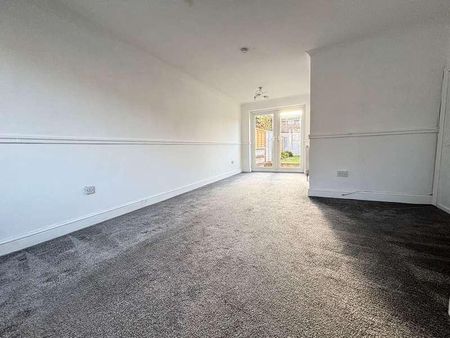 Wordsworth Close, Royston, SG8 - Photo 2