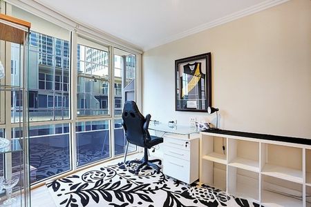 SUPREME ACCOMMODATION IN THE HEART OF THE CITY - Photo 4
