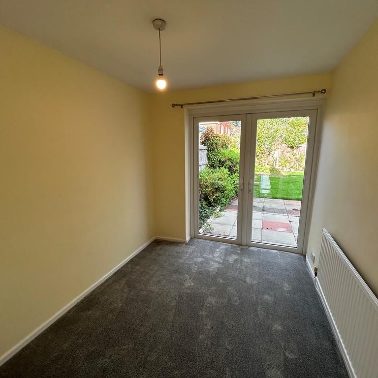 2 bedroom house to rent - Photo 1