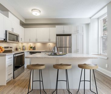 One Bedroom Apartment - Photo 3