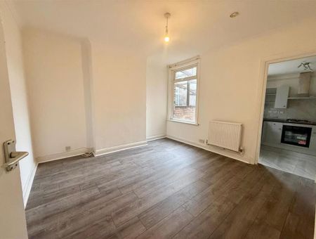 Churchville Road, Bedford - Photo 3