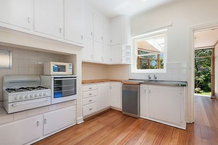 FULLY FURNISHED - PEACEFUL PRIVACY IN A PREMIER LIFESTYLE LOCATION - Photo 3
