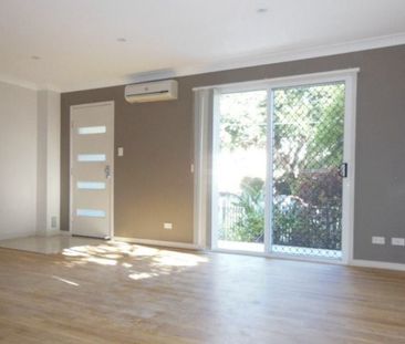 Modern Townhome conveniently located - Photo 3