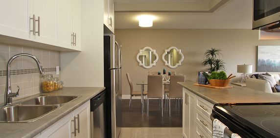 Lougheed Lodge - Photo 2