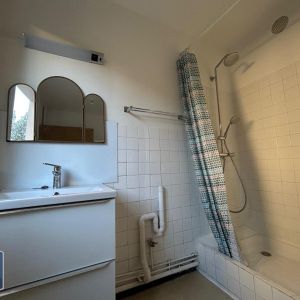 Location Appartement 1 pièce 21m² NIORT 79000 - Photo 2