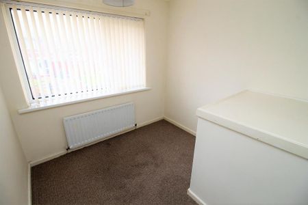 3 bedroom terraced house to rent - Photo 3