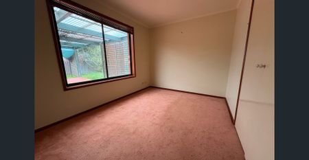 21 Sainsbury Avenue, Hillside, Vic 3037 - Photo 4