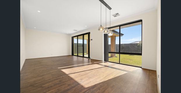 Low Maintenance Coastal Home - Photo 1