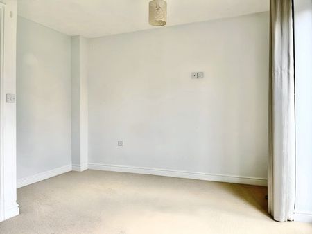 Selway Drive, Moreton Hall, IP32 7PL - Photo 4