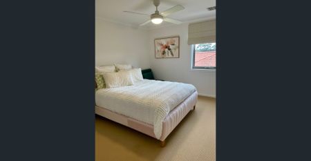 Townhouse close to La Trobe - Photo 4