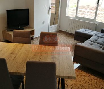 Apartamento de alquiler en Hospital - Photo 1