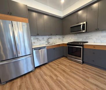 For Lease - 304 ELMGROVE Avenue Unit# 2, Westboro - Hampton Park, O... - Photo 3