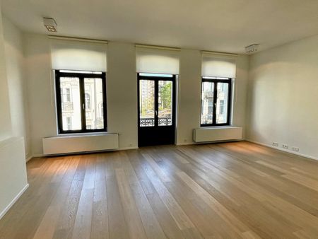 Flat - for rent - Photo 2