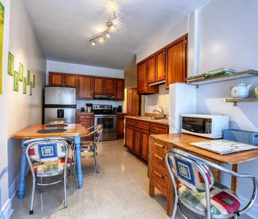 Duplex en rez-de-chaussée face à un parc du patrimoine dans un quar... - Photo 3