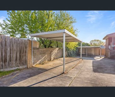 2/619 Neill Street, Soldiers Hill, Vic 3350 - Photo 6