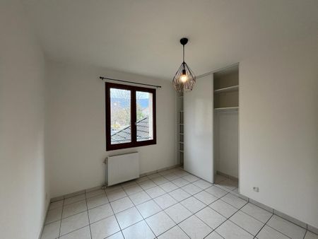 Location Appartement 3 pièces 69m² LA RAVOIRE 73490 - Photo 3