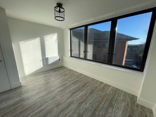 Clarence Street, Swindon - Photo 1