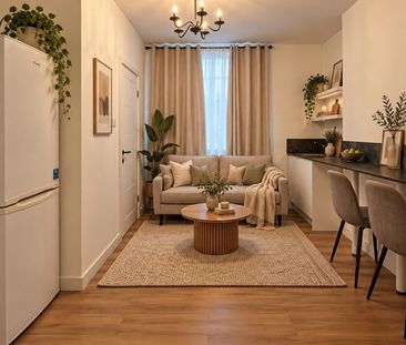 1 Bed Flat, Wormholt Road, W12 - Photo 2