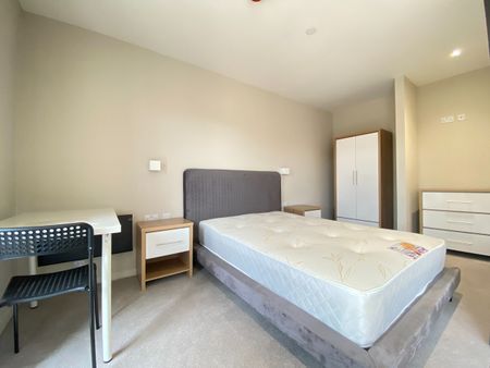 2 Bed Flat, Spinners Way, M15 - Photo 4