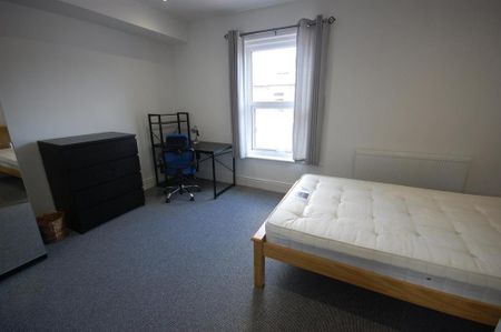 5 bedroom terraced house to rent - Photo 5