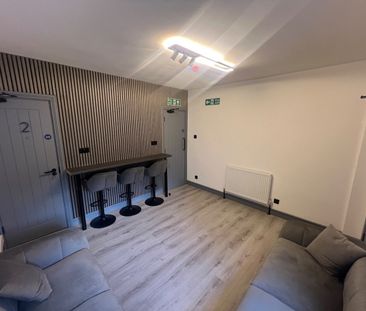 Room in a Shared House, Victoria Street, RG1 - Photo 3