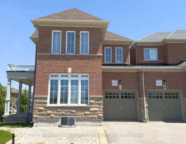 39 PAVLOVA CRESCENT — 4 Bedroom - Photo 1