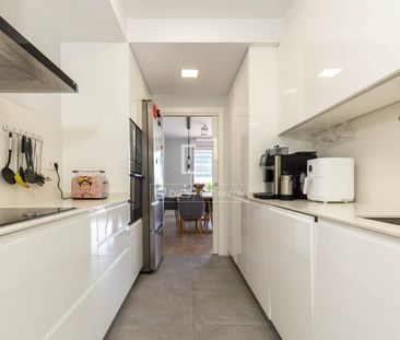 Excellent 5 Bedroom house / villa for rent in Esplugues, Barcelona - Photo 3