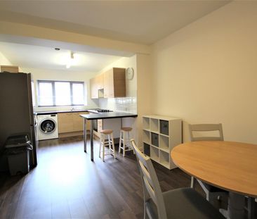 Ash Road, Headingley, Leeds, LS6 3HD - Photo 3