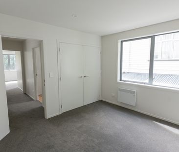 Brand-New Studio Complex - Only meters from the University! - Photo 4