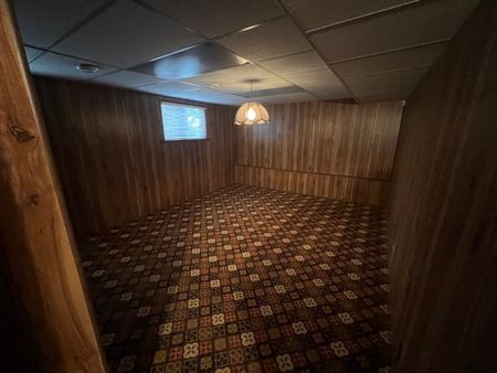 1652 King John Way - Photo 3