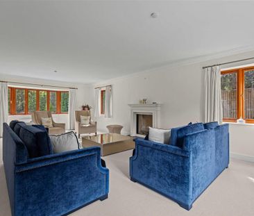 5 bedroom detached house to rent - Photo 2