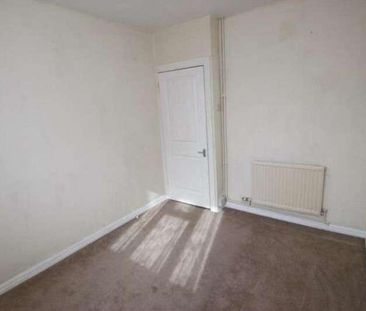 Watling Court, High Street North, Dunstable, Bedfordshire, LU6 - Photo 5