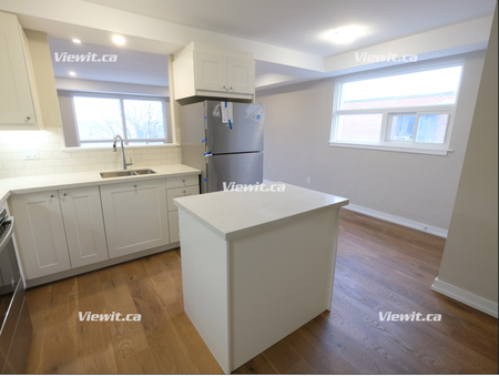 1 Bedroom Aparment located at 60 Wasdale Crescent, North York, ON - Photo 3