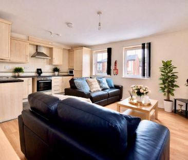 5 bedroom flat to rent - Photo 2