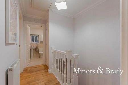 2 bedroom terraced house to rent - Photo 4