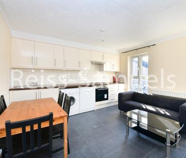 5 bedroom terraced house to rent - Photo 1