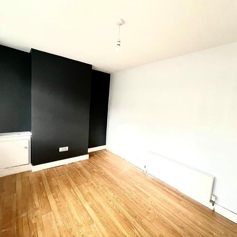 19 Coombe Hill Park, Belfast, BT14 6PN - Photo 1